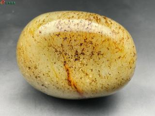 和田玉原石一个301克
